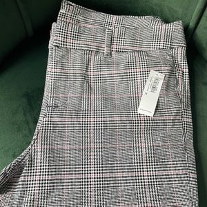 Old Navy Pixie Ankle Pants